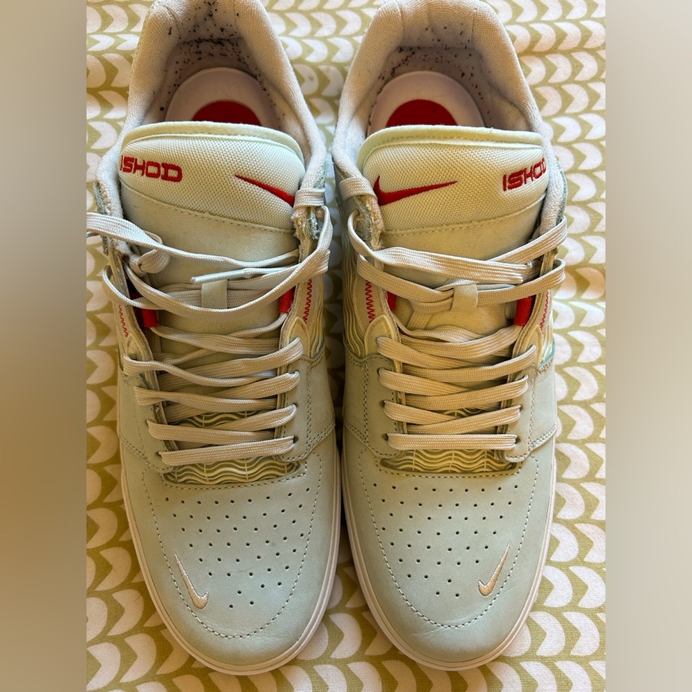 Nike Ishod skate shoes, men's sizes size 13 - Picture 3 of 6
